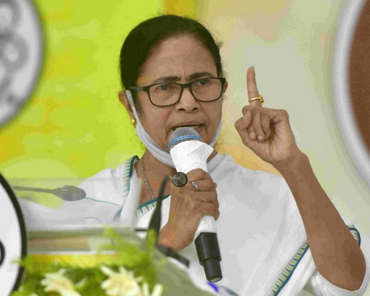 राज्यपाल के खिलाफ दीदी का दांव, अब बंगाल के विश्वविद्यालयों की होंगी कुलाधिपति - Mamata Banerjee To Be Chancellor Of State-Run Universities In Bengal