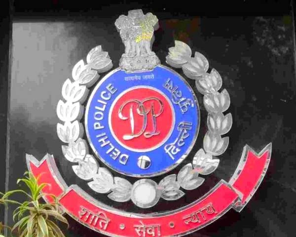 दिल्ली पुलिस में बड़ा फेरबदल, 11 विशेष आयुक्तों का तबादला - 11 special commissioners transferred in Delhi Police