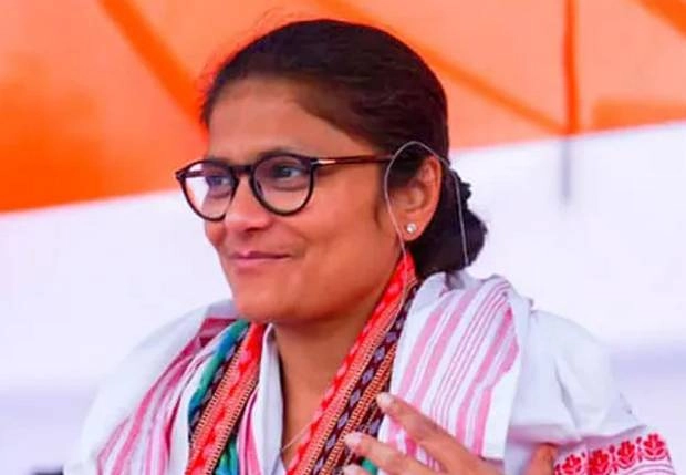 कांग्रेस को लगा झटका, पूर्व सांसद सुष्मिता देव ने दिया इस्तीफा, TMC में हो सकती हैं शामिल - Former Congress MP Sushmita Dev Quits Party, To Join Trinamool Congress