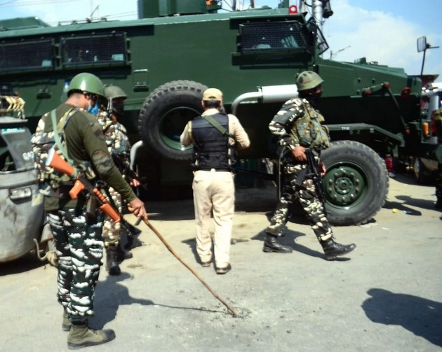 कश्मीर में 1990 जैसे हालात, 14 साल बाद BSF की तैनाती - 1990-like situation in Kashmir, BSF deployment after 14 years
