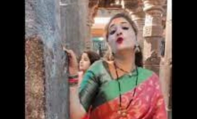 महाकाल मंदिर परिसर में बॉलीवुड गाने पर बनाया वीडियो, बवाल मचने पर मांगी माफी - Video made on Bollywood songs in Mahakal temple complex