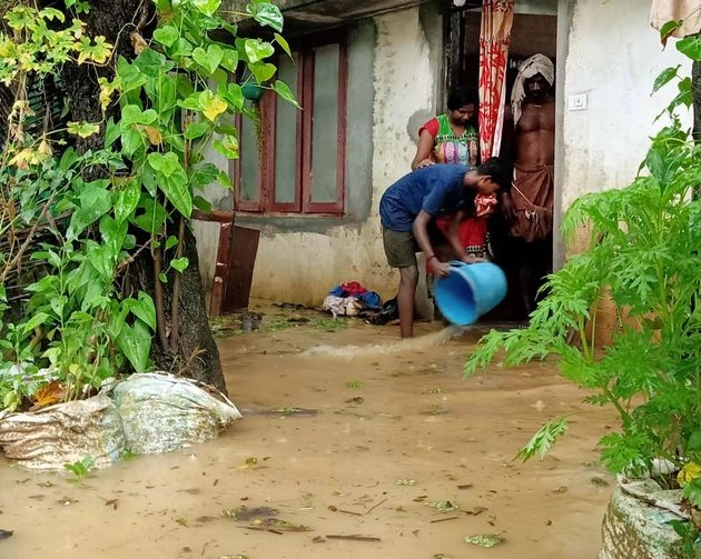 केरल में भारी बारिश से कोहराम, 18 की मौत, 9 बांधों के लिए रेड अलर्ट