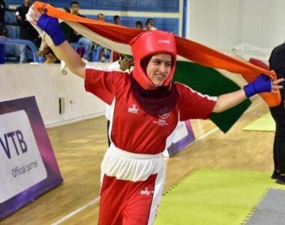 भारत की हार पर जश्न मनाने वालों को सबक, इस 13 साल की कश्मीरी लड़की ने भारत के लिए किक बॉक्सिंग में जीता गोल्ड