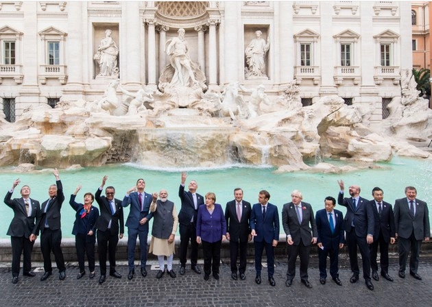 G-20 के नेताओं के साथ ट्रेवी फाउंटेन पहुंचे पीएम मोदी, क्यों खास है यह ऐतिहासिक स्थल... - PM Modi into the Trevi Fountain with G20 Leaders