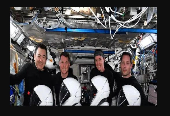 छह महीने संघर्ष कर धरती पर ऐसे लौटे 4 अंतरिक्ष यात्री, बयां की अपनी दास्‍तां