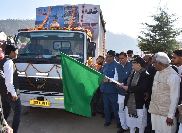 उत्तराखंड में जेपी नड्डा ने किया 'शहीद सम्मान यात्रा' का शुभारंभ - JP Nadda launches 'Shaheed Samman Yatra' in Uttarakhand