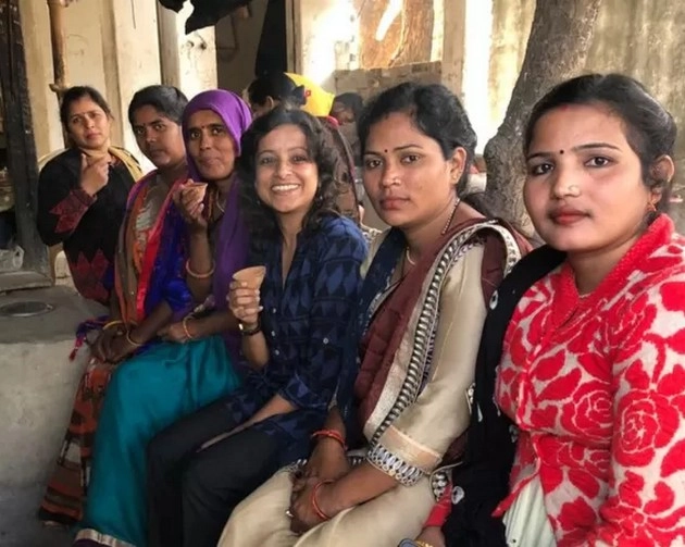 उत्तर प्रदेश चुनाव: मोदी-योगी के बारे में क्या कह रही हैं बनारस की औरतें