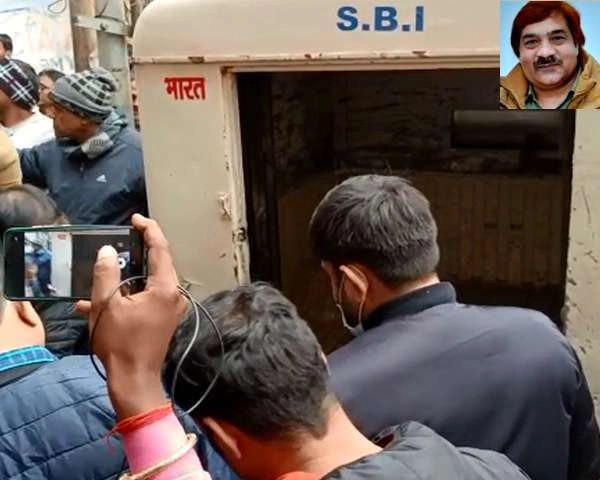 7 बड़े बक्सों में भरकर गया पीयूष जैन का 'काला खजाना', नोट गिनने के लिए लगाई गईं मशीनें - Raid on the premises of perfume trader Piyush Jain completed, crores recovered
