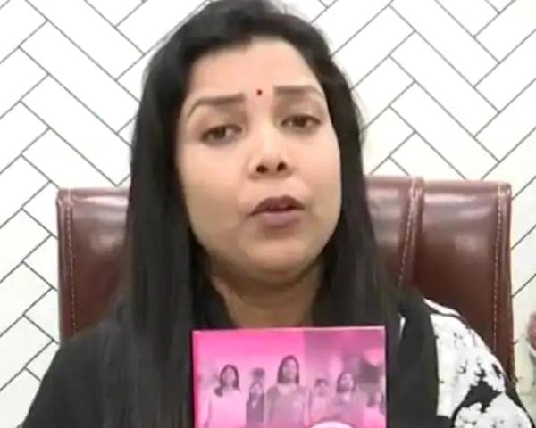 कांग्रेस को झटका, पोस्टर गर्ल प्रियंका मौर्य भाजपा में शामिल - Shock to Congress, Poster Girl Priyanka Maurya joins BJP