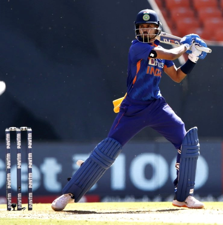 श्रेयस अय्यर ने जीता दिल! कोरोना से उबरकर खेली 80 रनों की शानदार पारी - Recovered from Coronavirus Shreyas Iyer shines in 3rd ODI