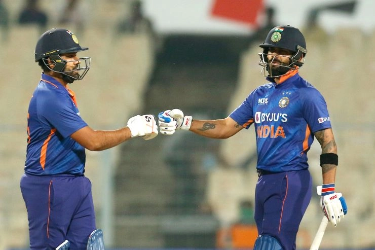 T20 World Cup में विराट कोहली को रोहित शर्मा के साथ ओपनिंग करते हुए देखना चाहते हैं सौरव गांगुली