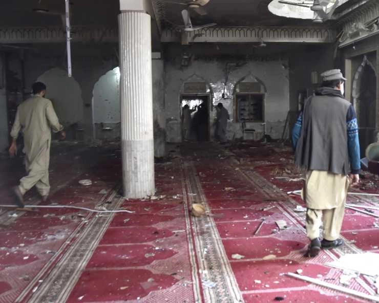 जुमे की नजाम के दौरान पेशावर की मस्जिद में धमाका, 55 से ज्यादा की मौत - Explosion in Peshawar Mosque during Friday Najam, more than 55 killed