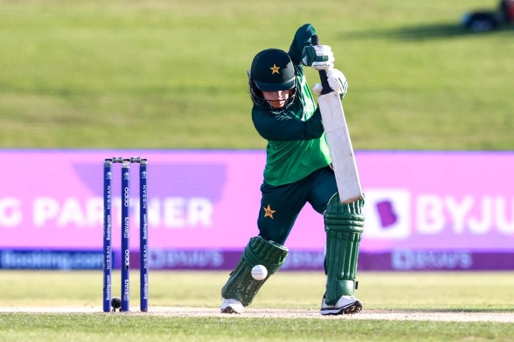 इस्लाम के लिए क्रिकेट छोड़ चुकी महिला खिलाड़ी के बिना एशियाई खेलों में उतरेगा पाकिस्तान - Pakistan cricket to step in to Asian games without Ayesha Naseem