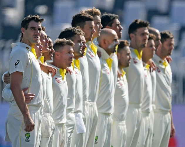 कमिंस की कप्तानी में ऑस्ट्रेलिया उतरेगी भारतीय मैदान पर, घोषित किया टेस्ट दल - Uncapped spinner Todd Murphy named as Australia sweat on Mitchell Starc & Cameron Green