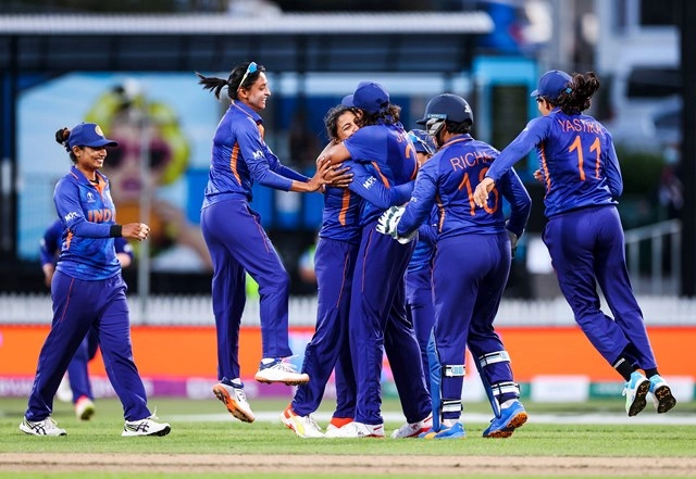 मैच प्रिव्यू: पिछली खिताबी हार का हिसाब चुकता करने का बेहतरीन मौका, इंग्लैंड हो जाएगी बाहर - India looks to avenge the title defeat handed by England and end Defending champs run