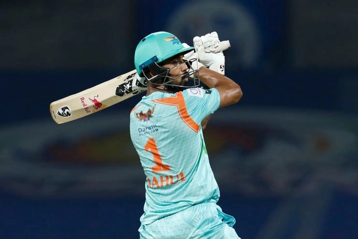 केएल राहुल को सुनाई संजीव गोयनका ने खरी खोटी तो बरसे क्रिकेट फैंस (Video)