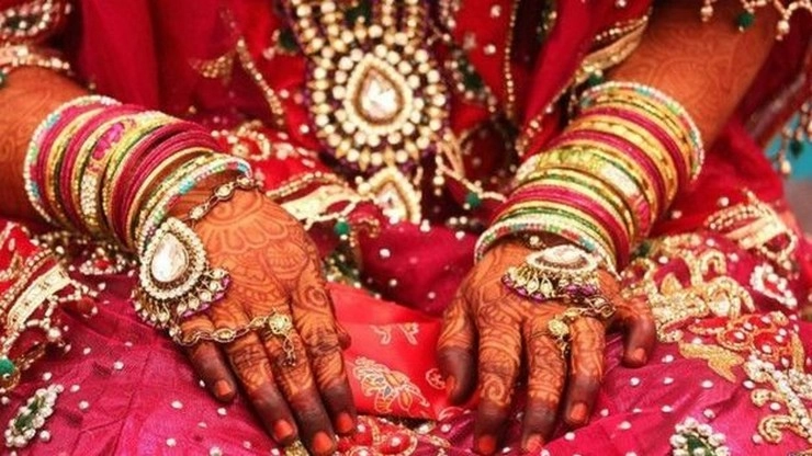 પાકિસ્તાનમાં 14 વર્ષીય હિન્દુ યુવતીનુ બંદૂકની અણી પર ધર્મપરિવર્તન અને લગ્નની ઘટના જાણીને મગજ ફરી જશે