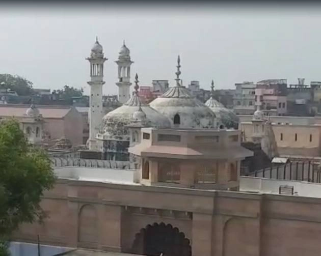 ज्ञानवापी परिसर के सर्वे का आदेश देने वाले जज को धमकी, पुलिस ने बढ़ाई सुरक्षा - threats to blow up the judge who ordered gyanvapi mosque survey