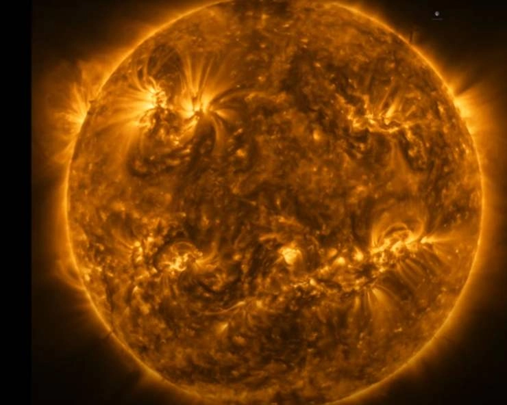 'सोलर ऑर्बिटर' ने भेजीं सूर्य की अपूर्व तस्वीरें - 'Solar Orbiter' sent unique pictures of the Sun