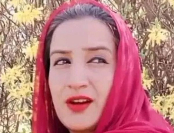 काश्मीरमध्ये दहशतवाद्यांनी टीव्ही अभिनेत्री अमरीन भटची गोळ्या घालून हत्या केली