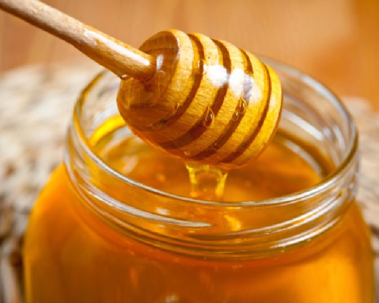 शहद का बहुत ज्यादा इस्तेमाल घातक हो सकता है - excessive use of honey would be dangerous