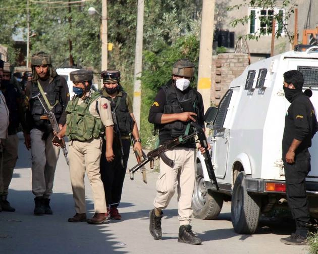 श्रीनगर में मुठभेड़, पाकिस्तान से आए 2 लश्कर आतंकी ढेर - 2 terrorists killed in Srinagar encounter