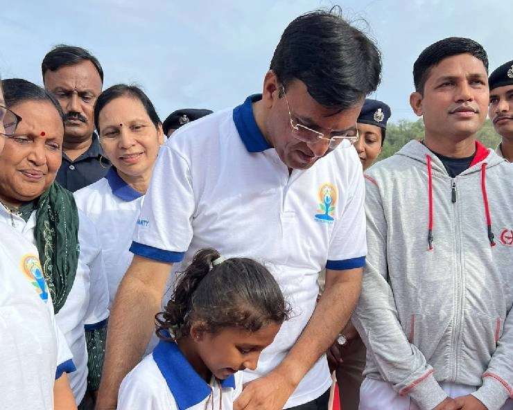 समृद्ध भारत के लिए हर नागरिक का स्वस्थ होना आवश्यक : स्वास्थ्य मंत्री मनसुख मांडविया