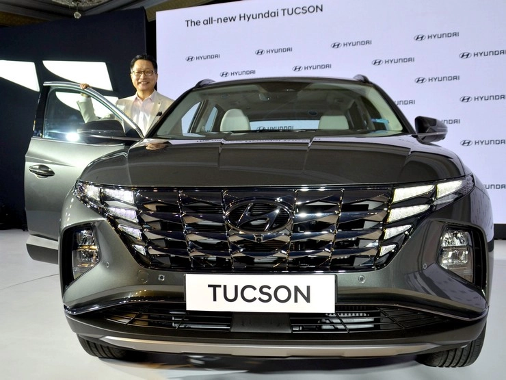 Hyundai ने प्रीमियम SUV Tucson को किया लांच, जानिए फीचर्स - Hyundai Tucson Unveiled In India