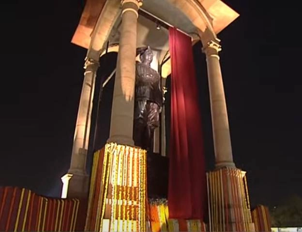 PM मोदी ने किया नेताजी की प्रतिमा का अनावरण, राजपथ अब 'कर्तव्य पथ'