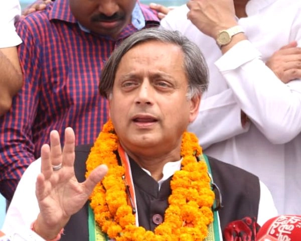 शशि थरूर ने क्‍यों कहा, कांग्रेस में कोई जी-23 नहीं है, मीडिया की उपज है ये शब्‍द - Why Shashi Tharoor said, there is no G-23 in Congress