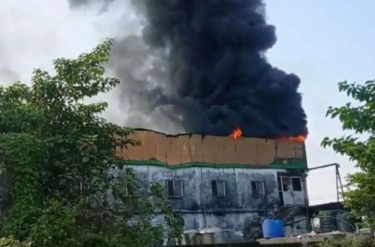 अंकिता हत्याकांड के मुख्य आरोपी की फैक्टरी में आग लगी - Fire in Ankita Bhandari murder accused Pulkit Aryas factory