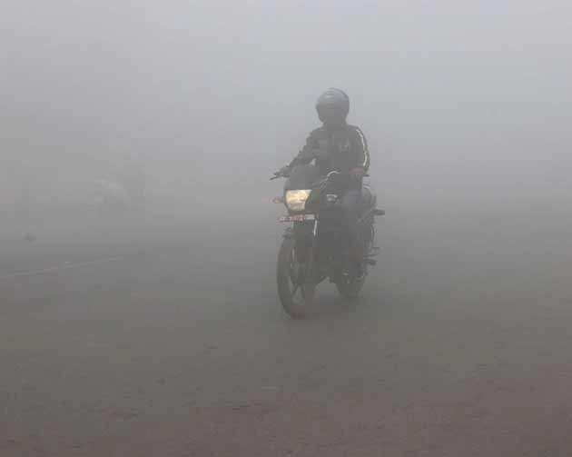 पावसाचे सावट ! थंडी आणखी वाढणार  अंदाज उत्तर-पश्चिम आणि लगतच्या मध्य भारताच्या काही भागात दाट धुके