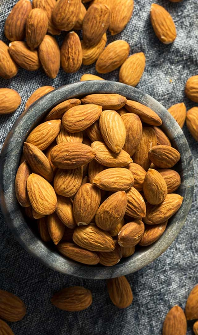जानिए किन लोगों को नहीं खाने चाहिए बादाम - disadvantages of almonds