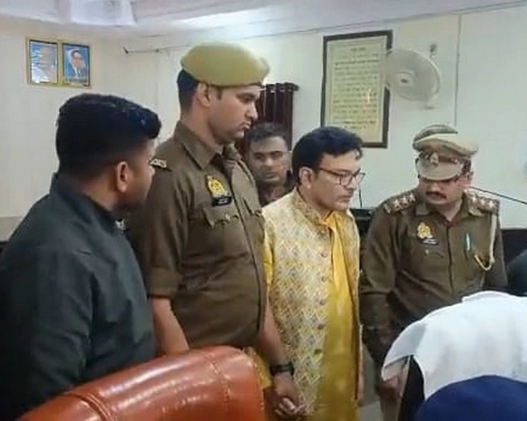 कानपुर में 4 बांग्लादेशी गिरफ्तार, पासपोर्ट-आधार कार्ड, करेंसी बरामद...विधायक ने दिया था मूल निवासी होने का सर्टिफिकेट - 4 Bangladeshi arrested in Kanpur, passport, Aadhaar card and currency recovered