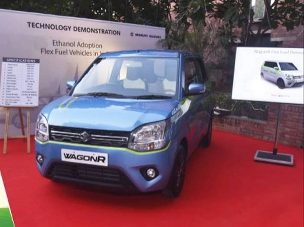 Maruti Suzuki ने Wagon R flex fuel prototype को दिल्ली में किया प्रदर्शित, 2025 में हो सकती है लॉन्च, जानिए फ्लैक्स फ्यूल के फायदे - maruti suzuki unveils wagon r flex fuel prototype plans to launch