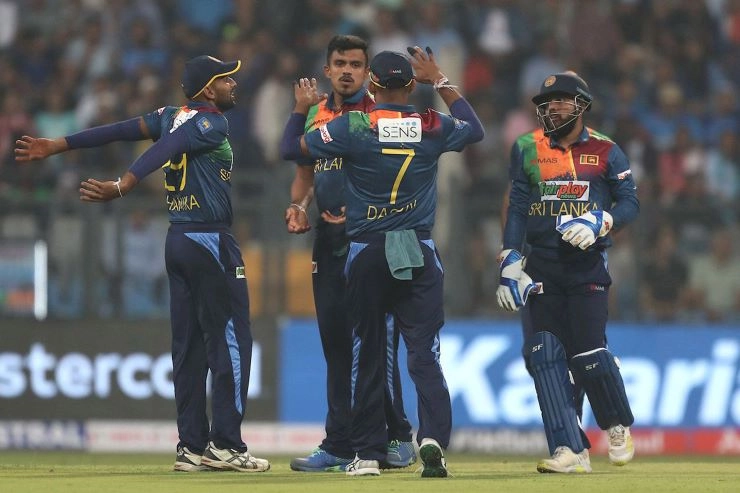 Asia Cup Final से पहले श्रीलंका के लिए बुरी खबर, इस स्पिनर के पैर में आया खिंचाव - Maheesh Teekshana picks up strain in hamstring ahead of all important Asia Cup Final against India