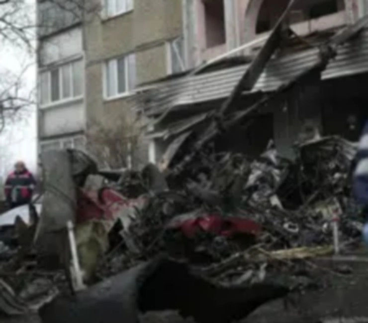 Helicopter Crash In Ukraine : यूक्रेन में हेलीकॉप्टर दुर्घटना में गृह मंत्री, 2 बच्चों सहित 18 लोगों की मौत - Ukraines interior ministry leadership killed in helicopter crash