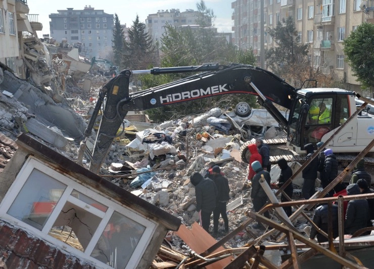 तुर्किए में 130 बिल्डिंग कॉन्ट्रैक्टर्स गिरफ्तार, भूकंप से मरने वालों की संख्‍या 30 हजार के करीब