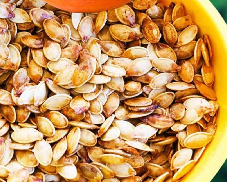 Pumpkin Seeds For Health : बहुत काम के हैं कद्दू के बीज, रोज करें इनका सेवन, मिलेंगे ये 7 फायदे - health benefits of pumpkin seeds