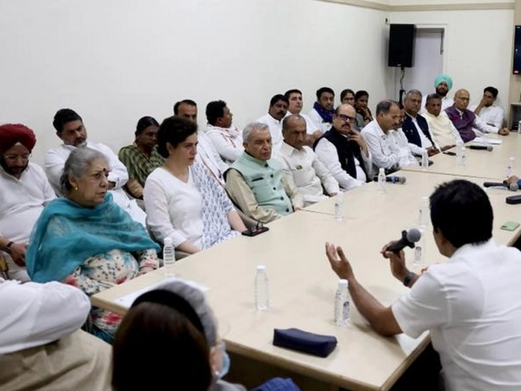 राहुल गांधी के समर्थन में कांग्रेस कल देशभर में करेगी 'सत्याग्रह', राजघाट पर जुटेंगे दिग्गज कांग्रेसी
