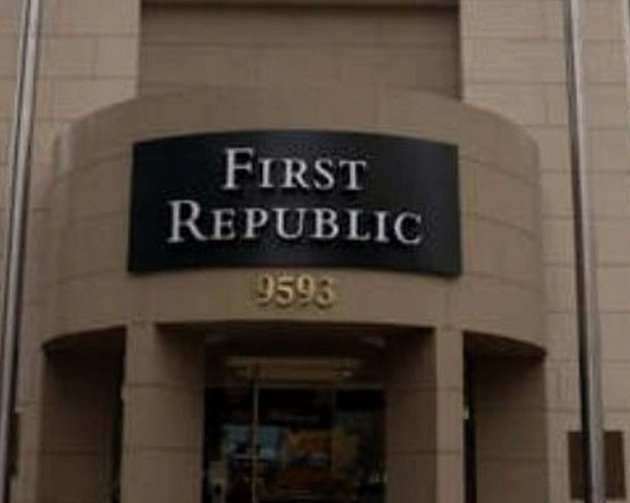 First Republic Bank : अमेरिका में धड़ाधड़ बंद हो रहे Bank, एक और 14वें बड़े बैंक में लगा ताला - America's another big bank drowned