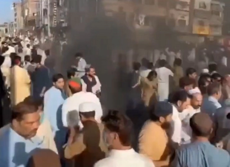 Pakistan में हिंसा जारी, इस्लामाबाद में सेना की तैनाती