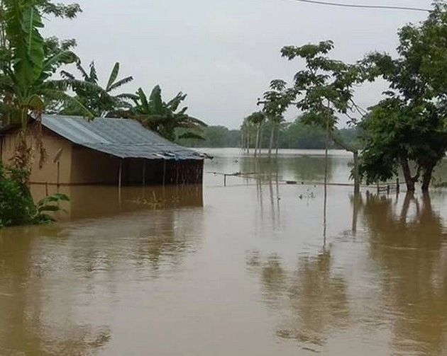 असम बाढ़: जिंदा हैं या मर गए, किसी ने सुध नहीं ली- ग्राउंड रिपोर्ट - assam flood ground report