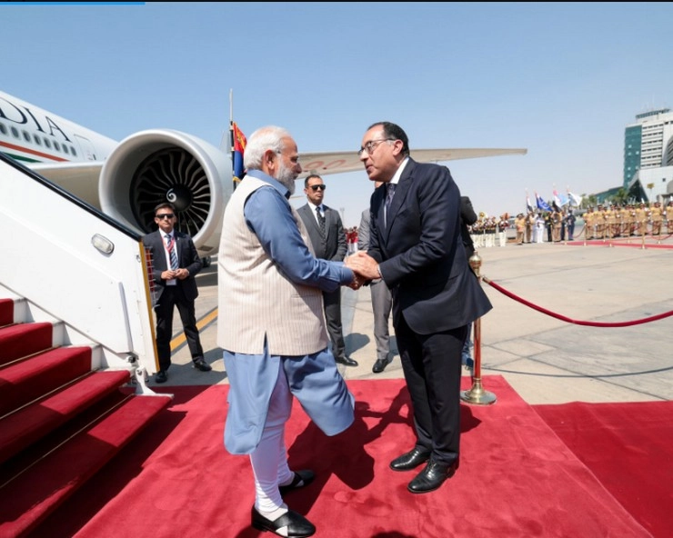 PM मोदी 2 दिन की यात्रा पर पहुंचे मिस्र, इन मुद्दों पर राष्ट्रपति अब्दुल फतह अल-सीसी से होगी चर्चा
