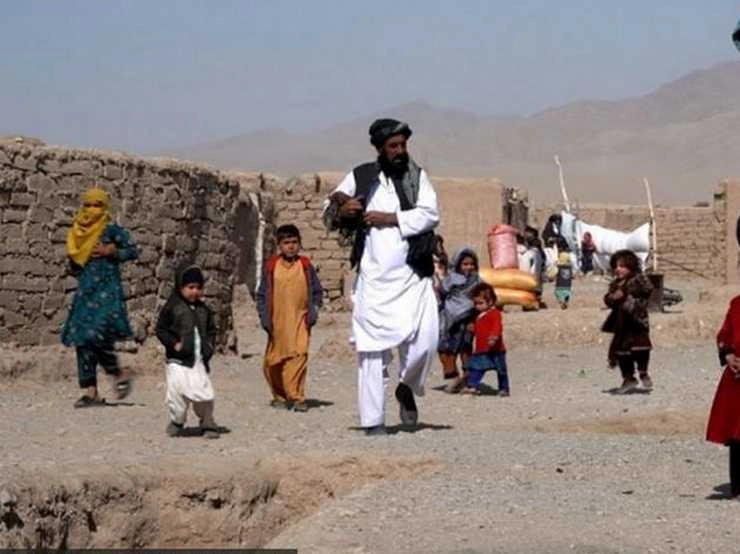 अब भी अमेरिका पहुंचने का इंतजार करते अफगान - Afghans still waiting to reach America