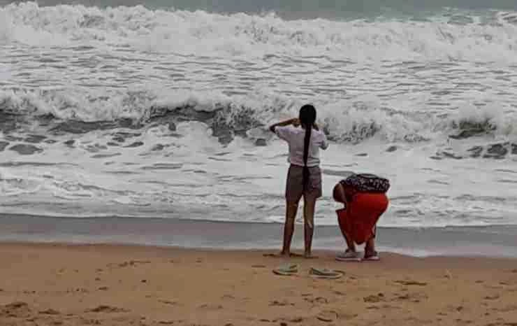 मानसून को लेकर गोवा के तट बंद, फिर भी पहुंच रहे हैं पर्यटक - Goa coast closed due to monsoon