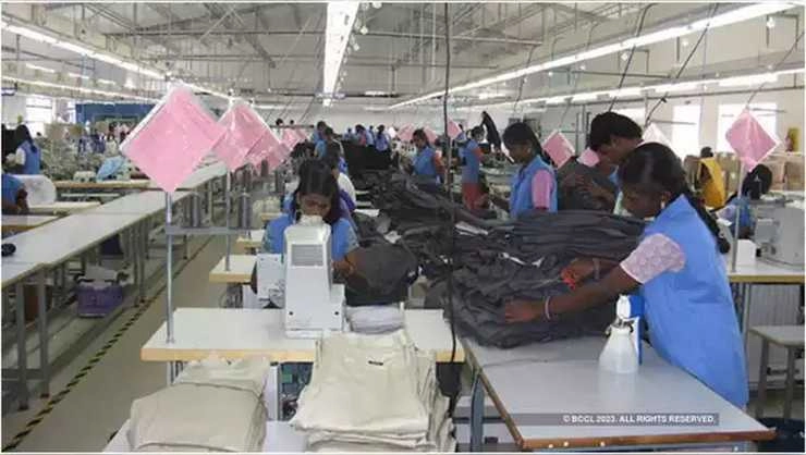 India Size Apparel: जल्द ही इंडिया साइज वाले परिधानों की खरीदारी की जा सकेगी - india size clothes