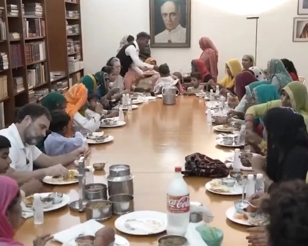 rahul gandhi lunch with haryana women