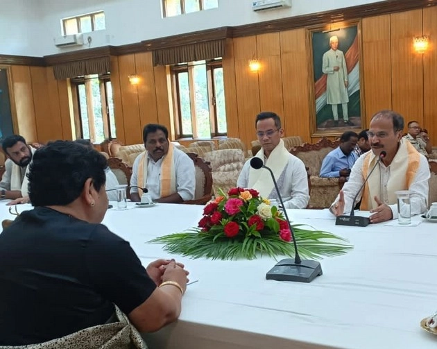 I.N.D.I.A MP with manipur governor