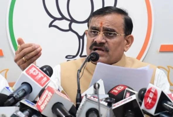 MP में बागियों पर BJP का कड़ा एक्शन, 35 नेताओं को 6 साल के लिए निकाला - Madhya Pradesh polls : BJP expels 35 leaders for contesting against party candidates